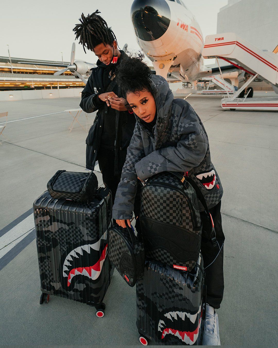 HENNY BLACK TOILETRY BAG
